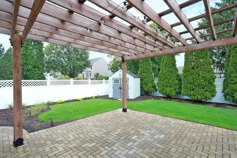 Exterior - 214 Remington Dr, Bartlett, IL 60103 photo 7 of 8