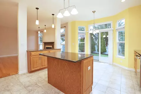 Kitchen - 214 Remington Dr, Bartlett, IL 60103 photo 3 of 4