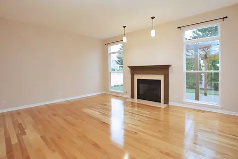 Living - 214 Remington Dr, Bartlett, IL 60103 photo 4 of 8