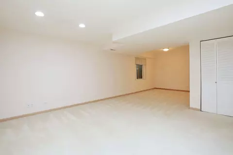 Living - 214 Remington Dr, Bartlett, IL 60103 photo 8 of 8