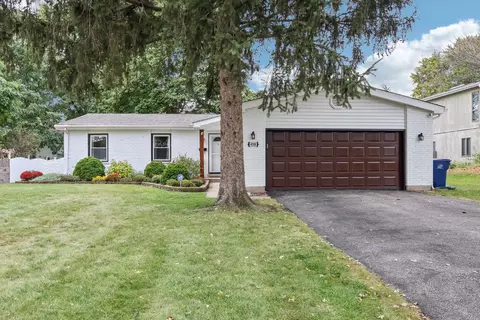 4508 Blackhawk Ln, Lisle, IL 60532