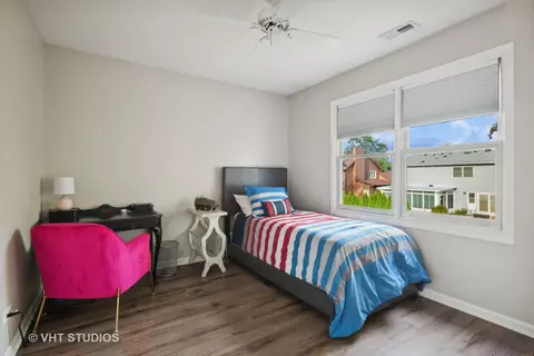 Bedroom - 731 Garth Rd, Wheeling, IL 60090 photo 3 of 4