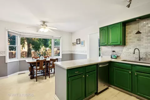 Kitchen - 731 Garth Rd, Wheeling, IL 60090 photo 1 of 2