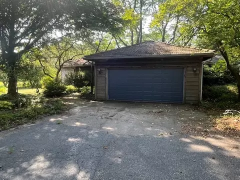 7805 E Tryon Grove Rd, Richmond, IL 60071