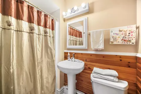 Bath - 14318 Long Ave, Midlothian, IL 60445 photo 6 of 7