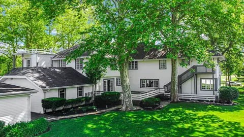 Exterior - 14318 Long Ave, Midlothian, IL 60445 photo 6 of 11