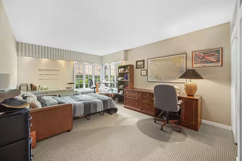 Bedroom - 14318 Long Ave, Midlothian, IL 60445 photo 3 of 6