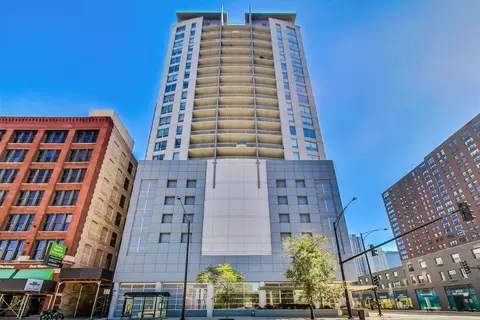 330 W Grand Ave #1305, Chicago, IL 60654