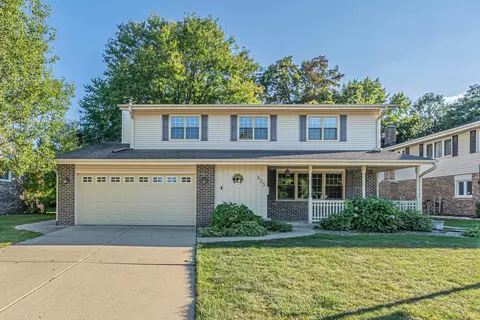 403 W Cedar St, Arlington Heights, IL 60005