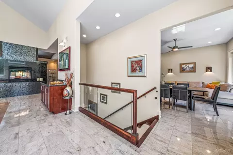 Entry Way - 3 Arcadia Ct, Burr Ridge, IL 60527 photo 3 of 4