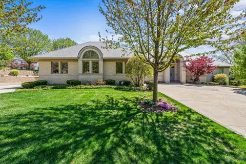 Exterior - 3 Arcadia Ct, Burr Ridge, IL 60527 photo 10 of 12