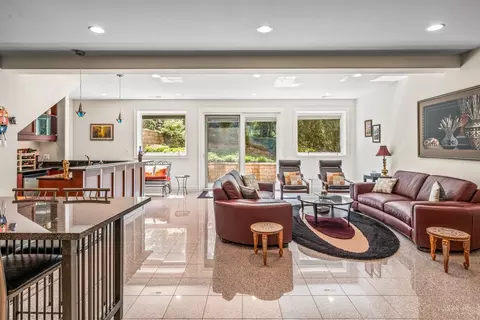 Living - 3 Arcadia Ct, Burr Ridge, IL 60527 photo 9 of 10