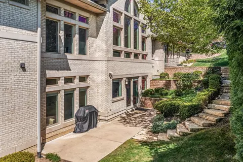 Exterior - 3 Arcadia Ct, Burr Ridge, IL 60527 photo 9 of 12