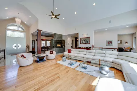 Living - 3 Arcadia Ct, Burr Ridge, IL 60527 photo 7 of 10