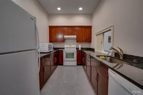 Kitchen - 3 Arcadia Ct, Burr Ridge, IL 60527 photo 13 of 13