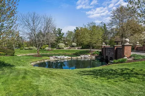 View/Area - 3 Arcadia Ct, Burr Ridge, IL 60527 photo 5 of 7