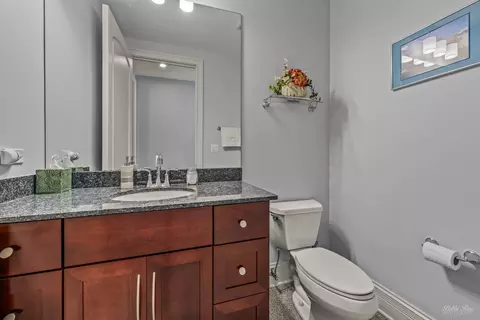 Bath - 3 Arcadia Ct, Burr Ridge, IL 60527 photo 8 of 8