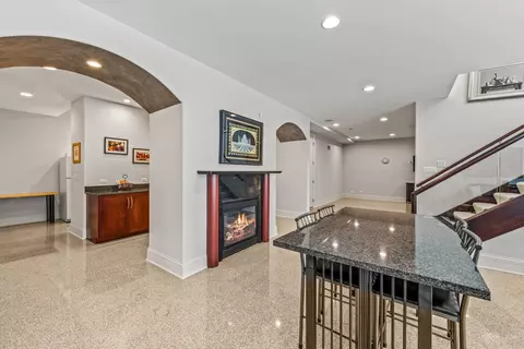 Entry Way - 3 Arcadia Ct, Burr Ridge, IL 60527 photo 4 of 4
