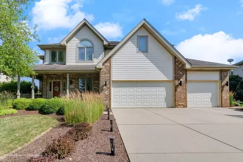 8599 Shire Ct, Frankfort, IL 60423