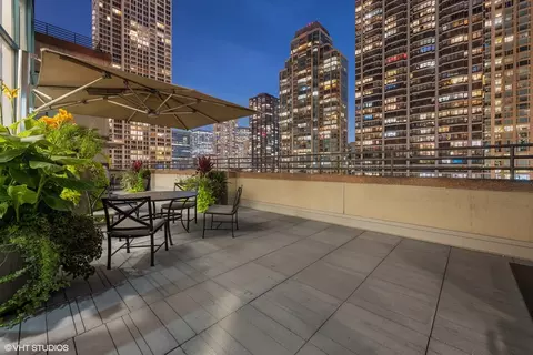 100 E Huron St #2605, Chicago, IL 60611 photo 16