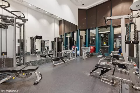 100 E Huron St #2605, Chicago, IL 60611 photo 17