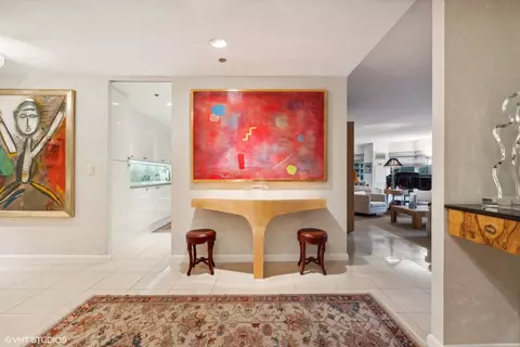 100 E Huron St #2605, Chicago, IL 60611 photo 2