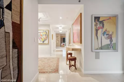 100 E Huron St #2605, Chicago, IL 60611 photo 3