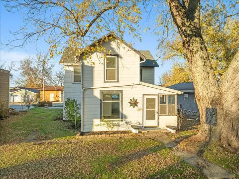 Exterior - 212 E Washington St, Carlock, IL 61725 photo 4 of 4