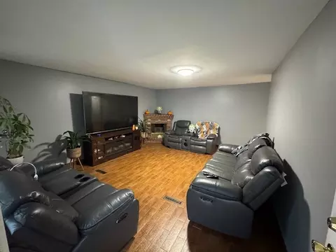 Other - 7840 Mcvicker Ave, Burbank, IL 60459 photo 2 of 9