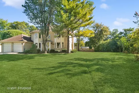 Exterior - 2350 Ashland Ave, Rolling Meadows, IL 60008 photo 2 of 6