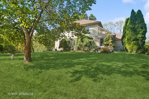 Exterior - 2350 Ashland Ave, Rolling Meadows, IL 60008 photo 5 of 6