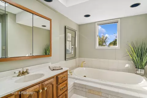Bath - 2350 Ashland Ave, Rolling Meadows, IL 60008 photo 1 of 2