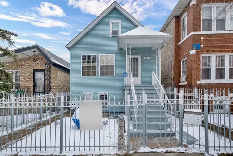 2535 W 45th St, Chicago, IL 60632