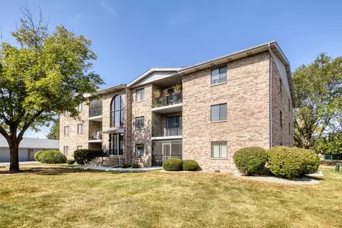 13324 W Circle Drive Pkwy #607, Crestwood, IL 60445