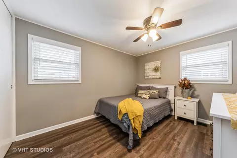 Bedroom - 4106 Owl Dr, Rolling Meadows, IL 60008 photo 2 of 2