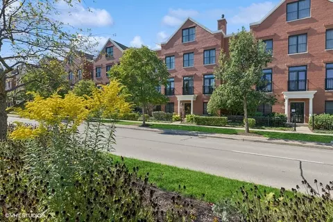 1912 Patriot Blvd, Glenview, IL 60026