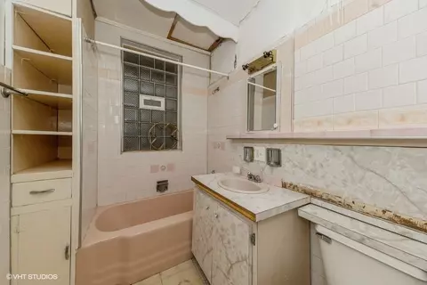 6111 S Champlain Ave, Chicago, IL 60637 photo 12