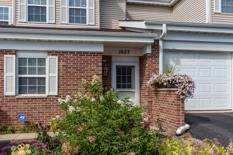 1637 White Oak Trl #1637, Cherry Valley, IL 61016