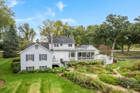 40 W296 Campton Hills Dr, Saint Charles, IL 60175
