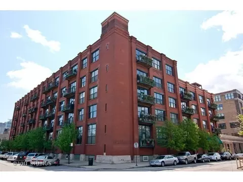 1000 W Washington Blvd #319, Chicago, IL 60607