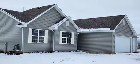 206 Autumnwood Ln, Davis Junction, IL 61020
