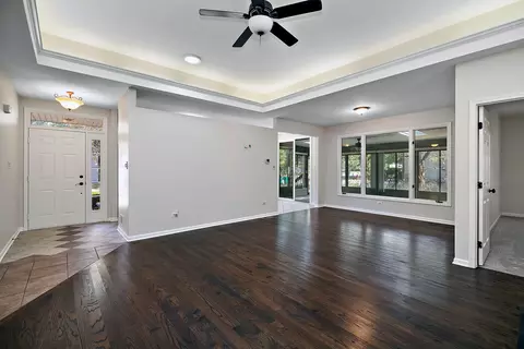 16627 Winding Creek Rd, Plainfield, IL 60586 photo 2