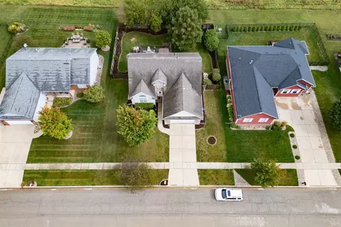 View/Area - 20 Fedor Cir, Bloomington, IL 61705 photo 12 of 13