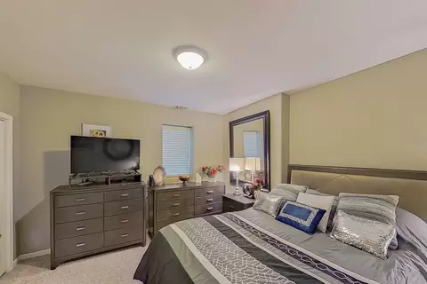 Bedroom - 20 Fedor Cir, Bloomington, IL 61705 photo 7 of 8