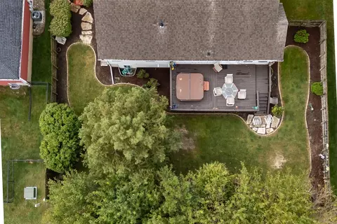 Exterior - 20 Fedor Cir, Bloomington, IL 61705 photo 13 of 13