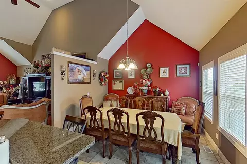 Dining - 20 Fedor Cir, Bloomington, IL 61705 photo 1 of 1