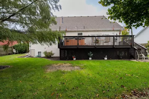Exterior - 20 Fedor Cir, Bloomington, IL 61705 photo 9 of 13