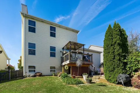 Exterior - 784 Frieder Ct, Aurora, IL 60504 photo 3 of 5
