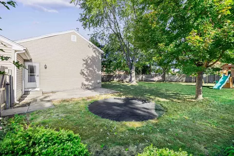 Exterior - 3612 W Cornell Ct, Mchenry, IL 60050 photo 2 of 2