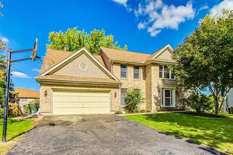 7 Tealwood Ct, Cary, IL 60013